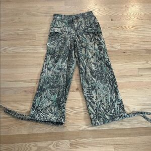 Almost Famous Green Camouflage Pants